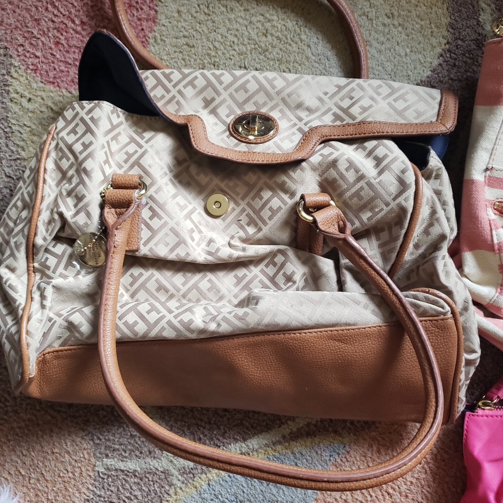 Purses - Picture 4 of 4